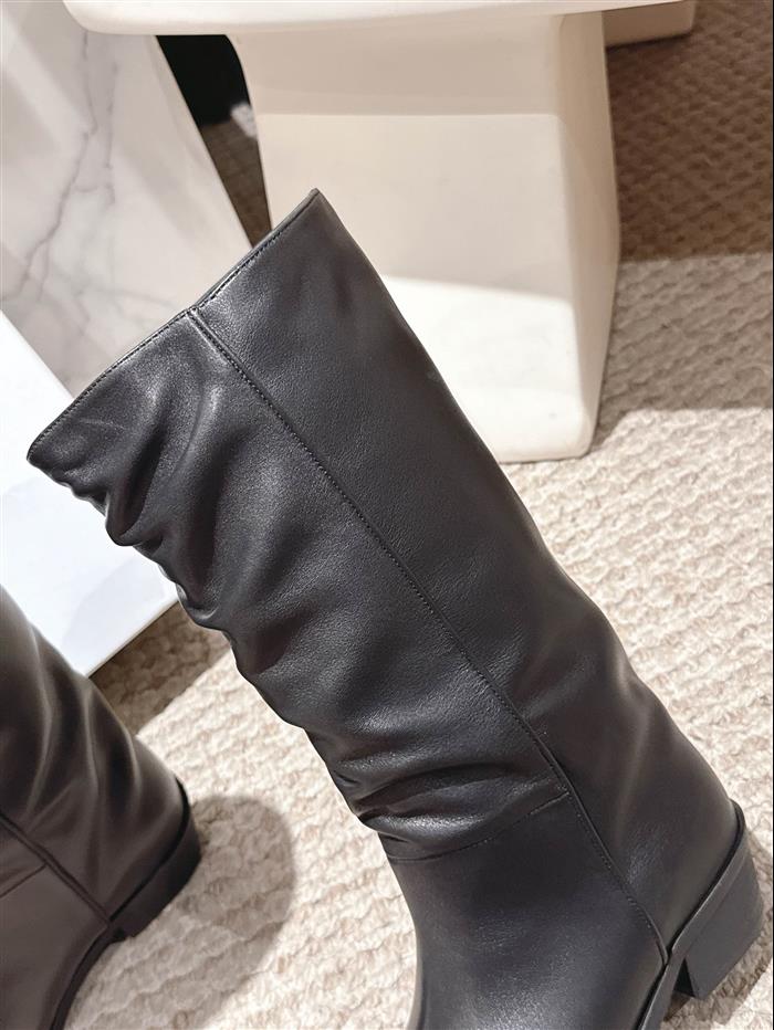 2025112817447464 460